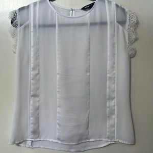 Blouse with lace detailing on sleeves